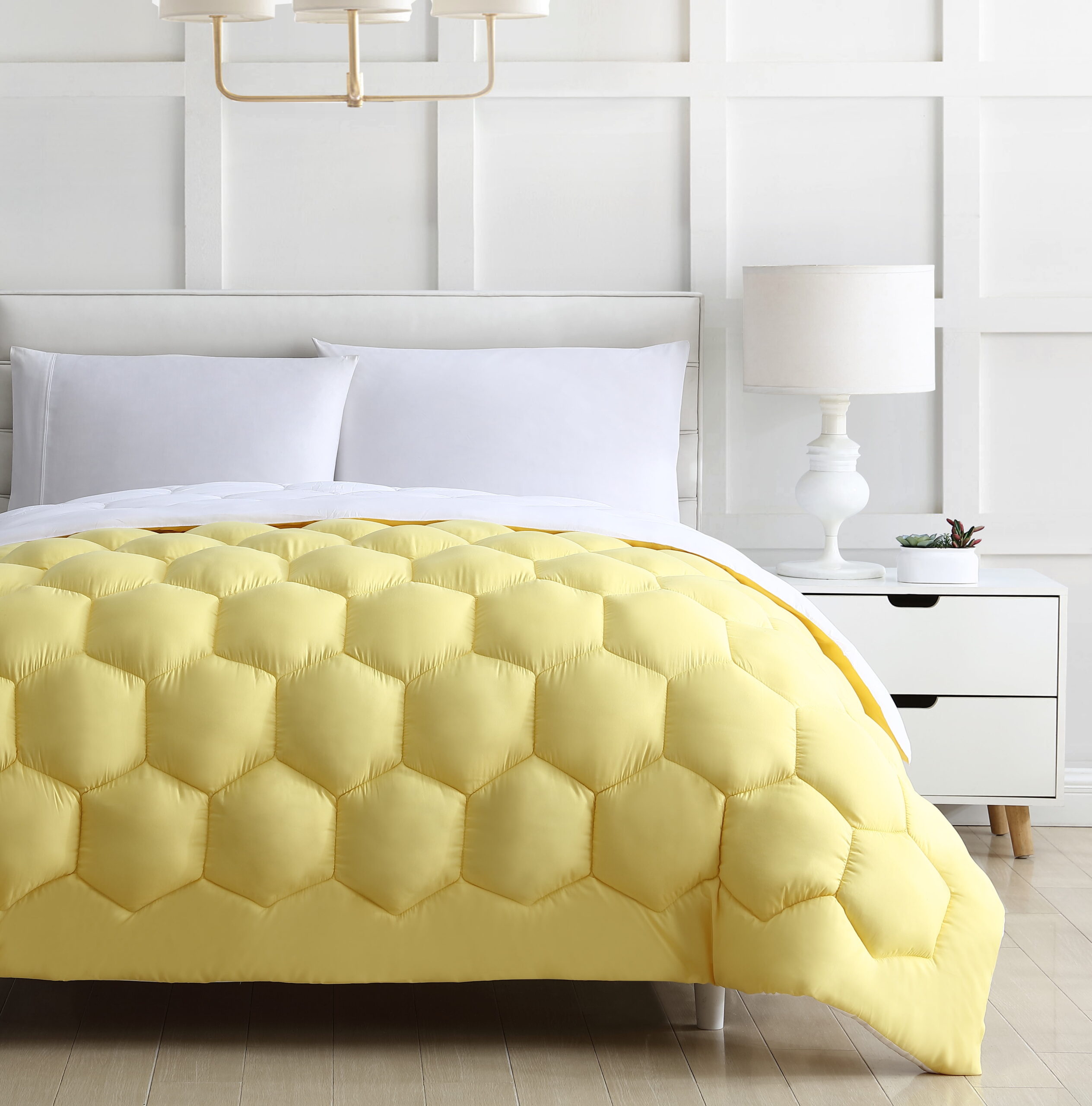 Spirit Linen Home - King Microfiber Honeycomb Yellow/White Comforter - Image 2