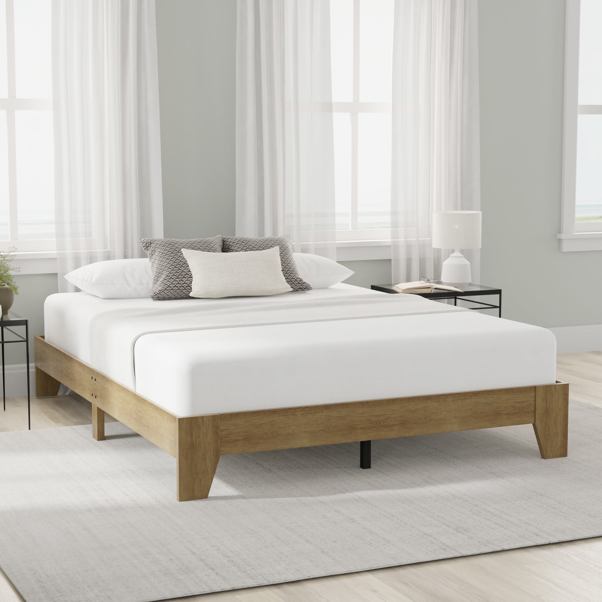 Hillsdale Furniture Sunridge Queen Wood Platform Bed, Knotty Oak