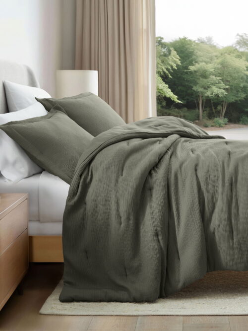 Noble Linens 3 Piece Cloud Gauze Textured All Season Down-Alternative Comforter Set, Olive, King/Cal-King
