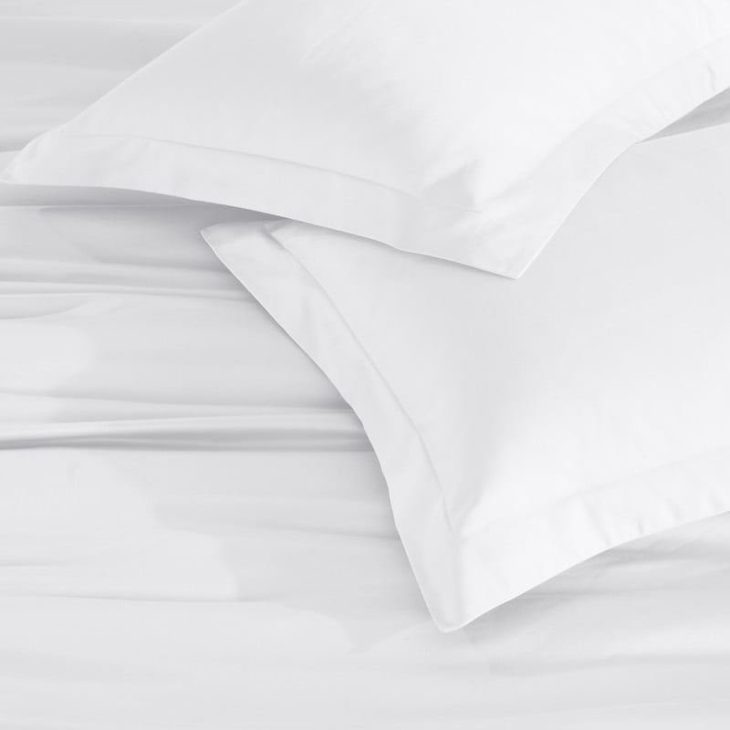 Superior 650 Thread Count Egyptian Cotton Duvet Cover Set, White, Full/ Queen - Image 3